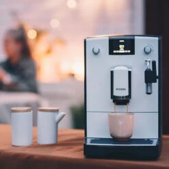 NICR 560 Caferomatica -Kaffeemaschinenserien Geschäft 105021 105021 nivona nicr 560 weiss chrom mood 2